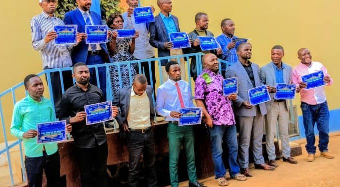 NYANGEZI : La DJPA couronne une vingtaine de personnes « citoyens de valeurs » pour leur détermination au service de la communauté.