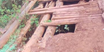 WALUNGU : Le pont reliant le village Buhesi au village Nfunzi, un danger à la vie des utilisateurs.