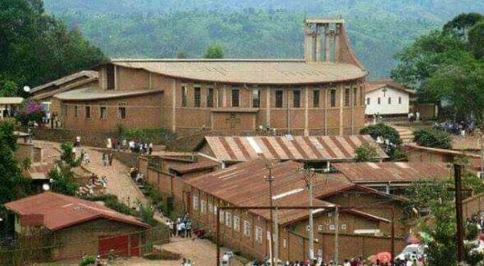 Bukavu : Meurtre d’un jeune garçon par un policier, la population bloque la circulation à Panzi