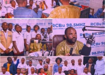 Kalehe : le Directeur pays de TPO RDC, Doris Bengibabuya visite la Radio Communautaire Bunyakiri