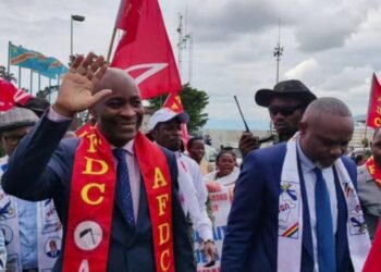 Sud-Kivu : Le professeur Jean-Jacques Purusi élu gouverneur et succède à Théo Ngwabidje Kasi