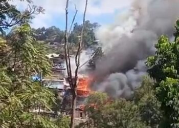 Bukavu : Un incendie consume plusieurs maisons sur la colline Kabwa kasirhe et laisse plus de 45 familles sans abris à Kadutu.