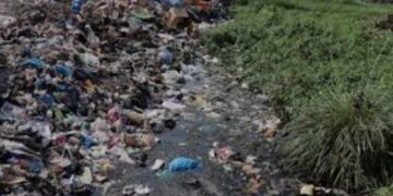 Nyangezi : le collecteur Kufé de nouveau bouché, une action urgente avant la tombée des pluies 