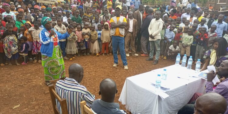 Walungu : les habitants et les leaders communautaires s’engagent à lutter contre les conflits d’héritage, un fléau qui ronge des familles à Ikoma
