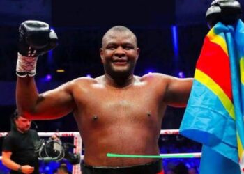 Boxe : Martin Bakole passe en tête du classement des poids devant Tyson Fury (Nouveau classement)