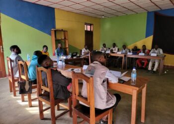 Nyangezi : La RACOCOFM renforce les responsables de ses groupes d’écoute sur les techniques de production axées sur la prévention des conflits