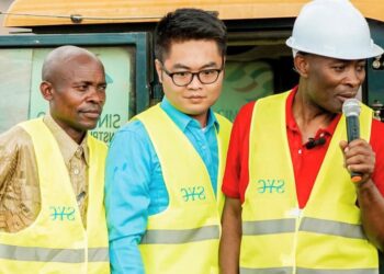 Sud-Kivu : Le gouverneur Jean Jacques Purusi Sadiki lance le projet de réhabilitation du tronçon Irambo-Cimetière de la Ruzizi