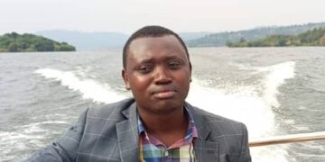 Journée mondiale de la liberté de la presse : A Idjwi, des jeunes félicitent le journaliste Richelieu Byamana pour son engagement 