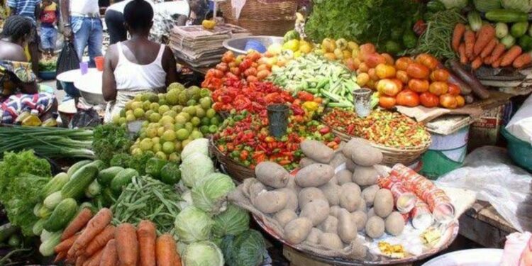 Santé : la vente des aliments à l’air libre, un danger permanant pour les consommateurs (Paul Kashisha)