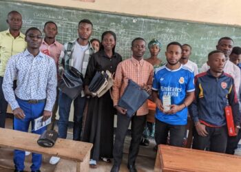 ‎Bukavu : la SEWA-RDC au chevet de ses membres victimes de l’incendie et de la guerre